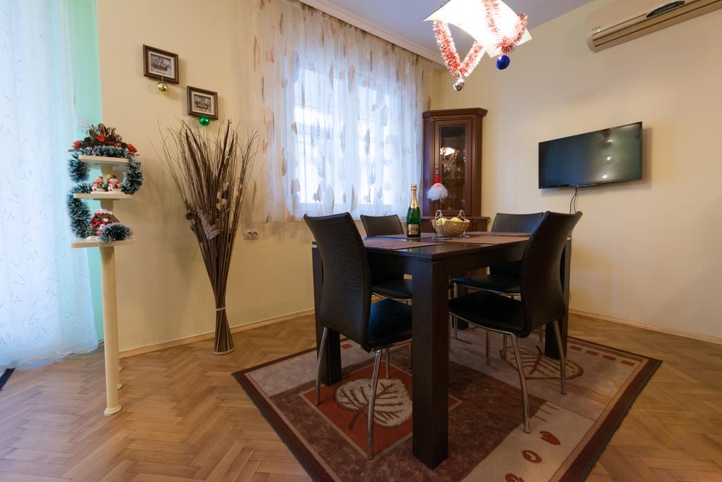 Sea Garden Plaza Apartment - Free Parking Burgas Exterior foto